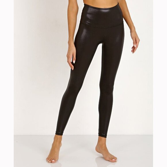 🆕 Beyond Yoga Women's Black Pearlized High Waisted Midi Legging - Picture 3 of 11